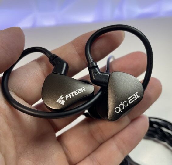 あの2大カスタムIEMブランド「qdc」と「FitEar」のコラボモデル、「SUPERIOR EX」がやはり凄すぎた！