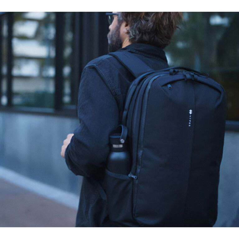 大容量のバックパックにハイスペック防犯機能が付いた「HyperPack Pro」いざという時の安心材料に！